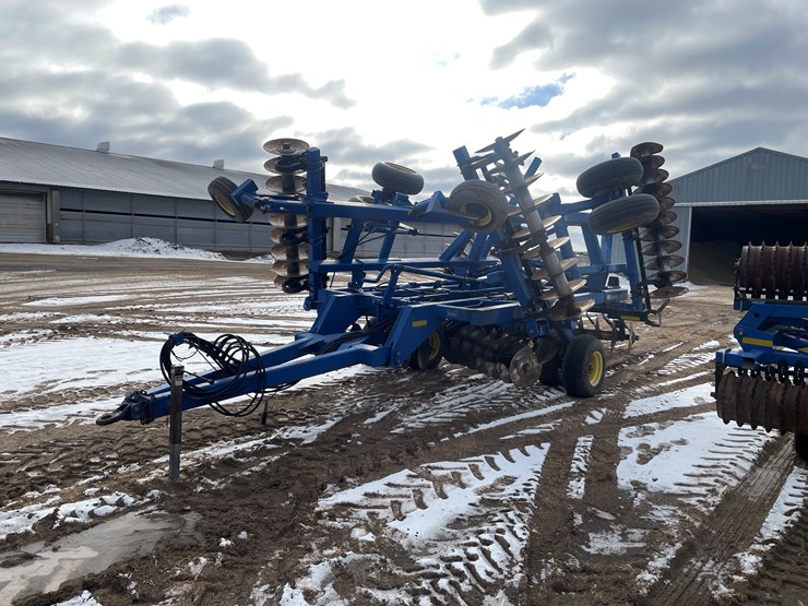 #1070-•-landall-6230-heavy-duty-disk-(somerset,-wi)-image-1