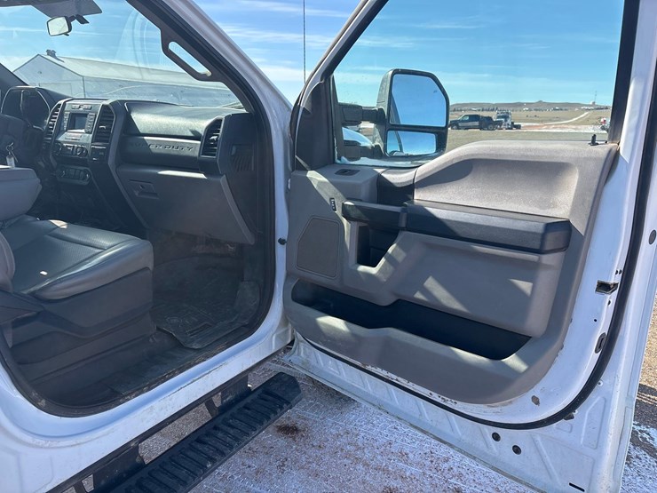 2018-ford-f250-image-13