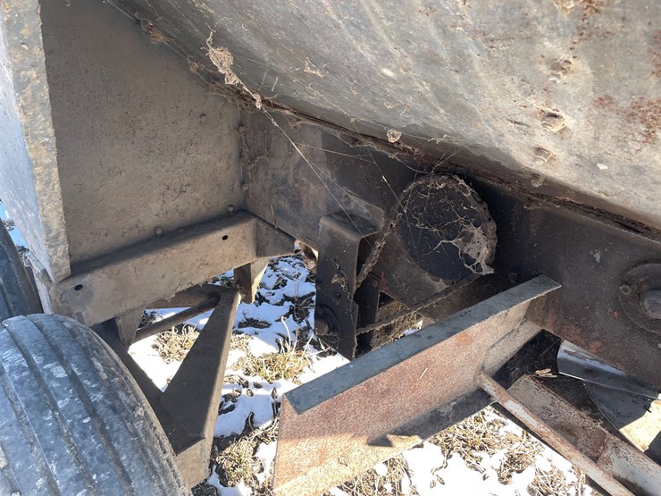 #3260-•-calhoun-fertilizer-spreader-image-18