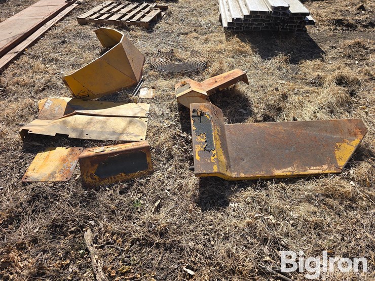 john-deere-444-image-4