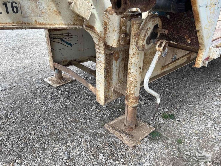 1993-transcraft-dtl140w2-38ft-60-ton-spread-axle-step-deck-t/a-trailer-image-15