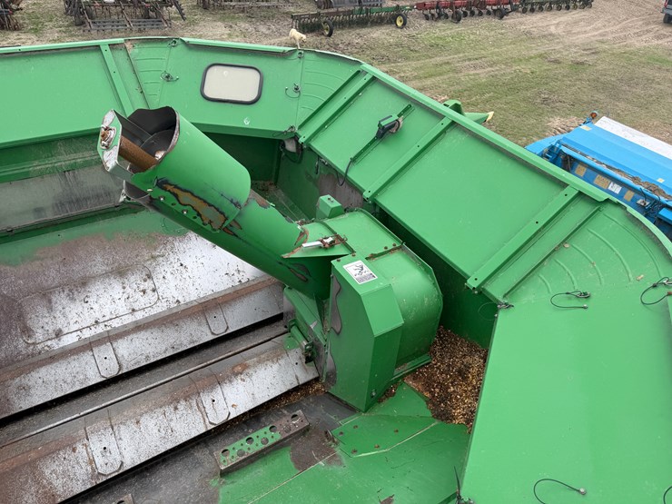 2009-john-deere-9670-sts-image-75