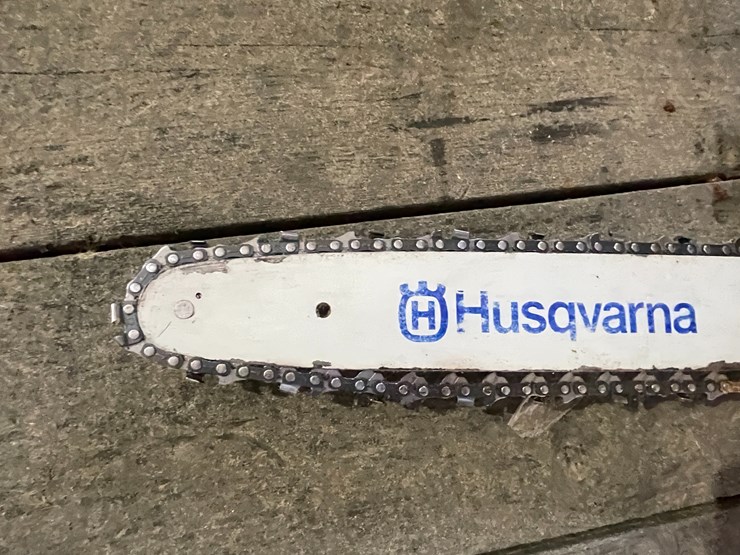 #7201-•-husqvarna-chain-saw-image-14