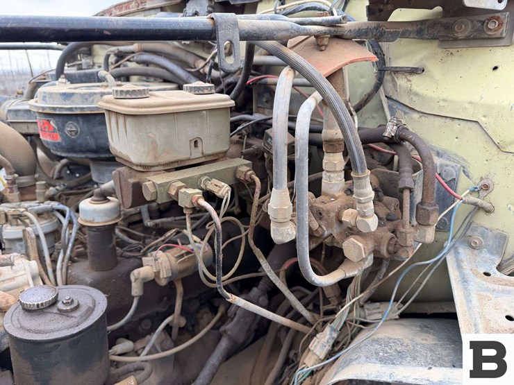 1990-ford-f700-image-26