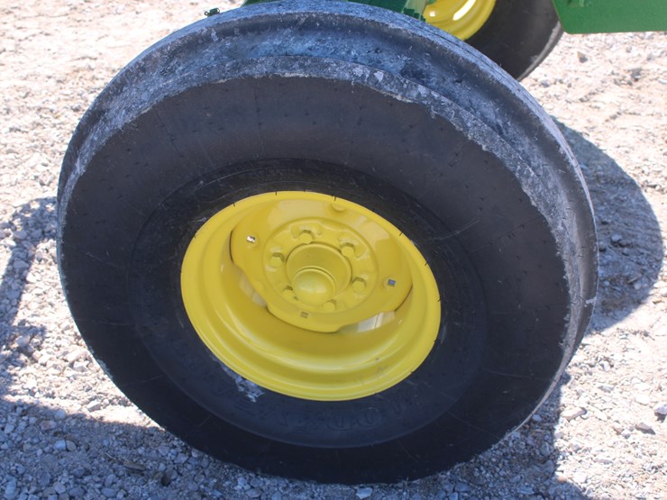 john-deere-4440-image-29