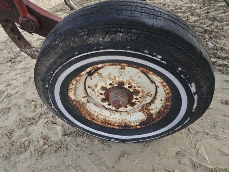 international-10-image-8