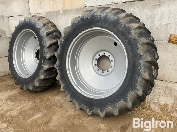 john-deere-10-image-1