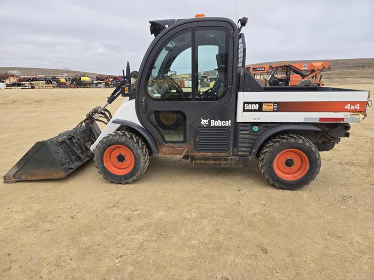 2018-bobcat-toolcat-5600-image-6