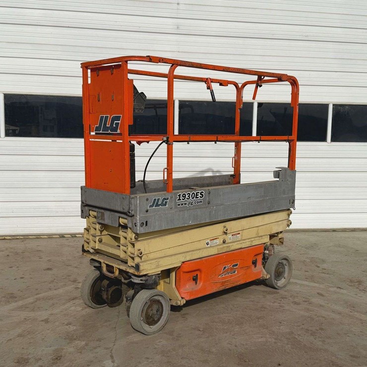 2011 JLG 1930ES