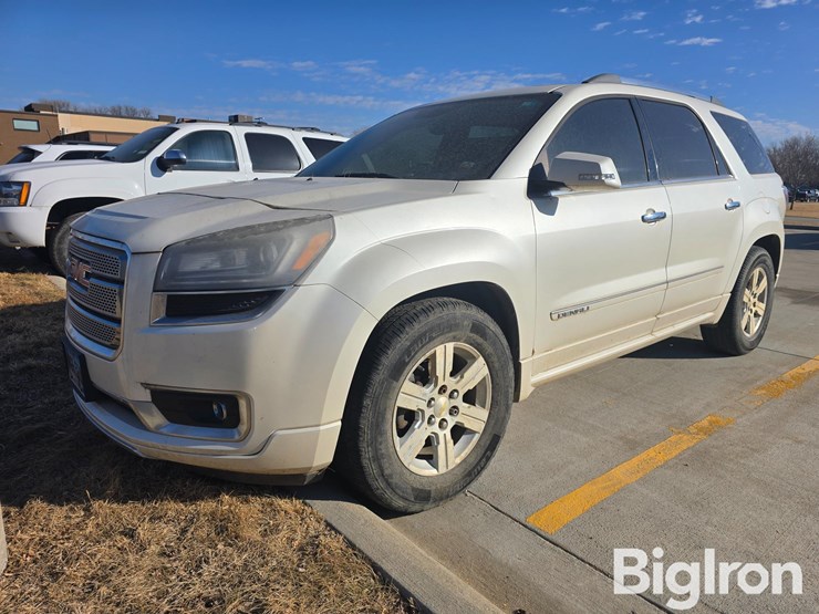 2013-gmc-acadia-denali-image-1