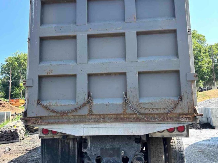 1994-ford-ltl9000-image-4