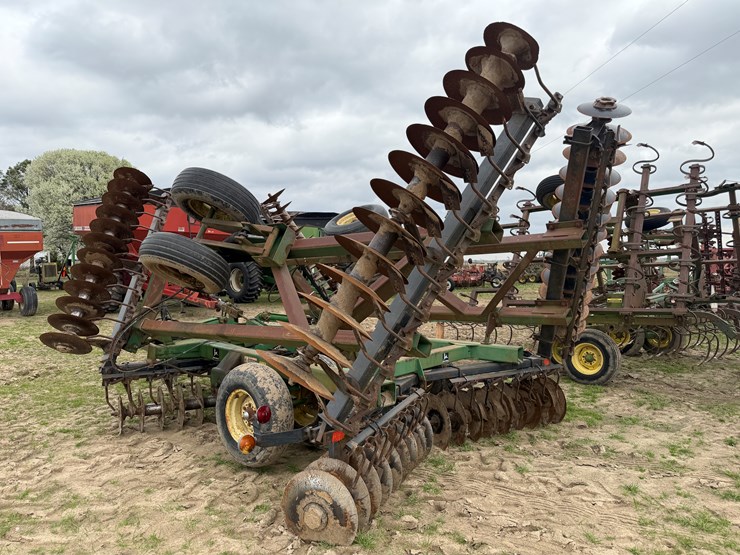 john-deere-25-image-4