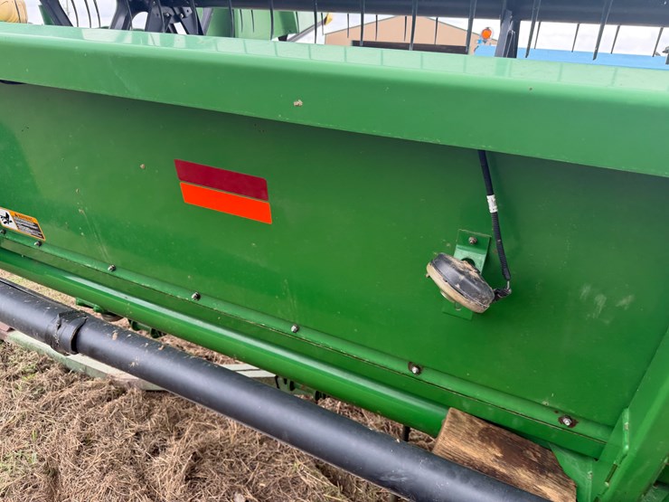 2013-john-deere-630f-image-16