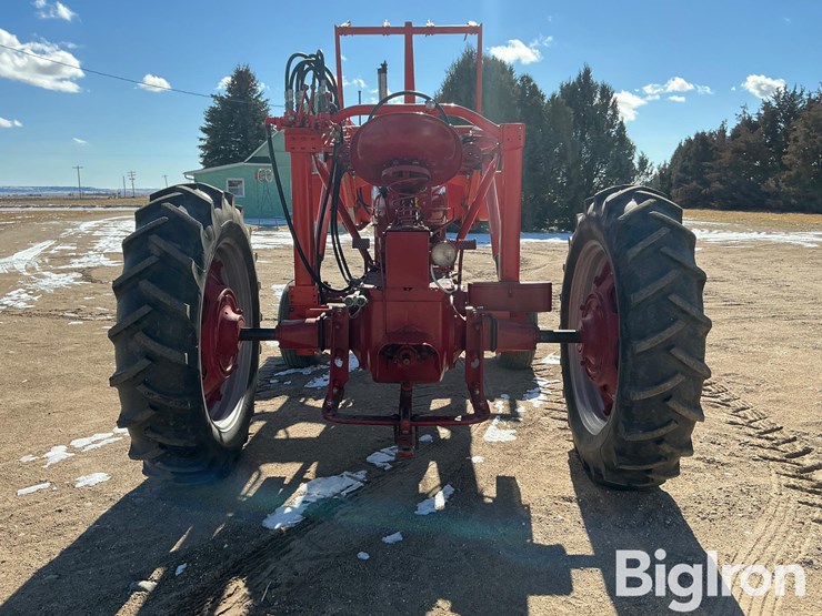 1953-international-super-m-image-6