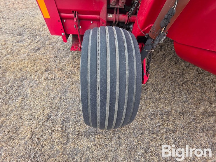 2012-hesston-1375-image-17