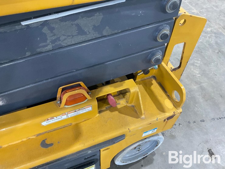 2021-massey-ferguson-730-image-11