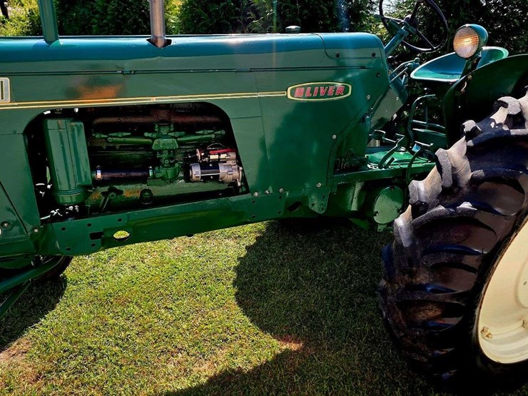 1958-oliver-770-image-11