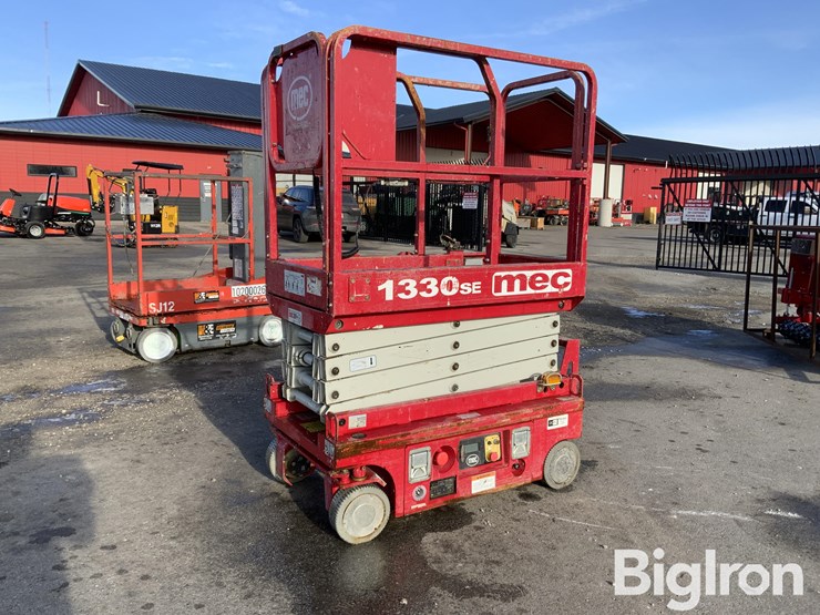 2018-massey-ferguson-730-image-1