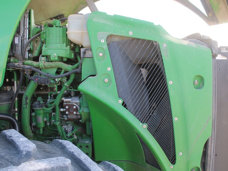 john-deere-8285r-image-42