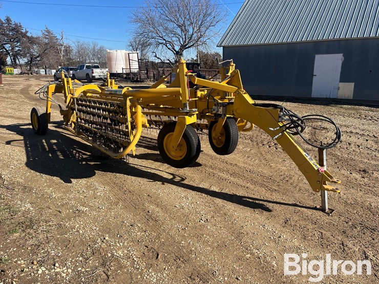 2007-vermeer-r2300-image-3