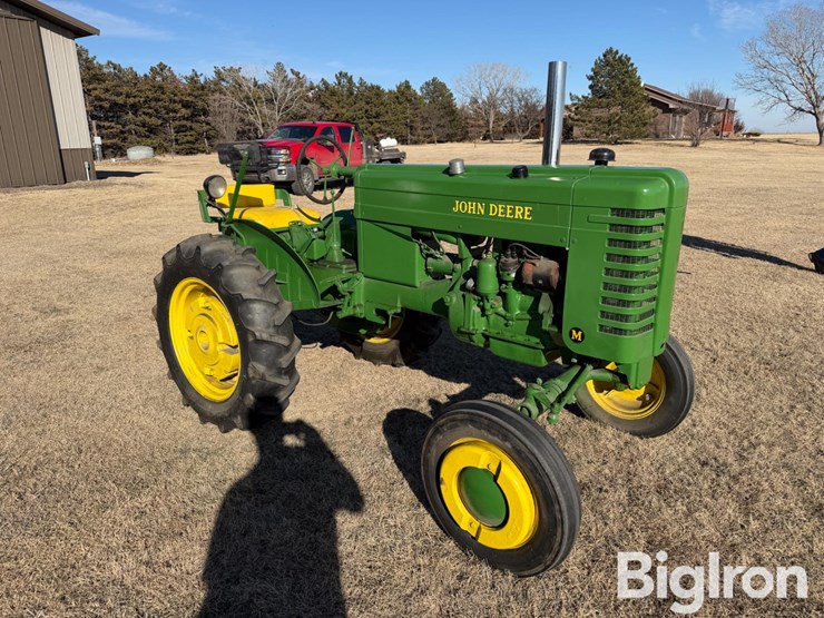 john-deere-m-image-3