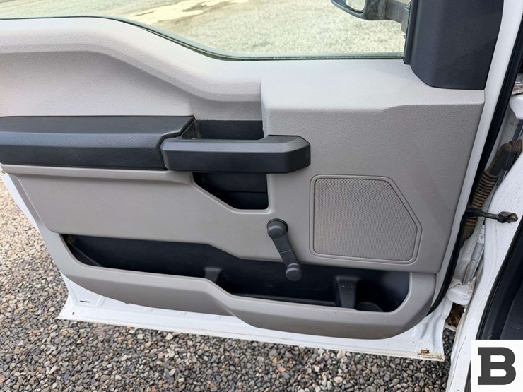 2019-ford-f350-image-27