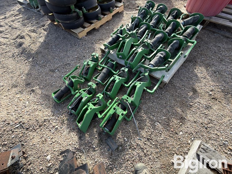 john-deere-24-image-1