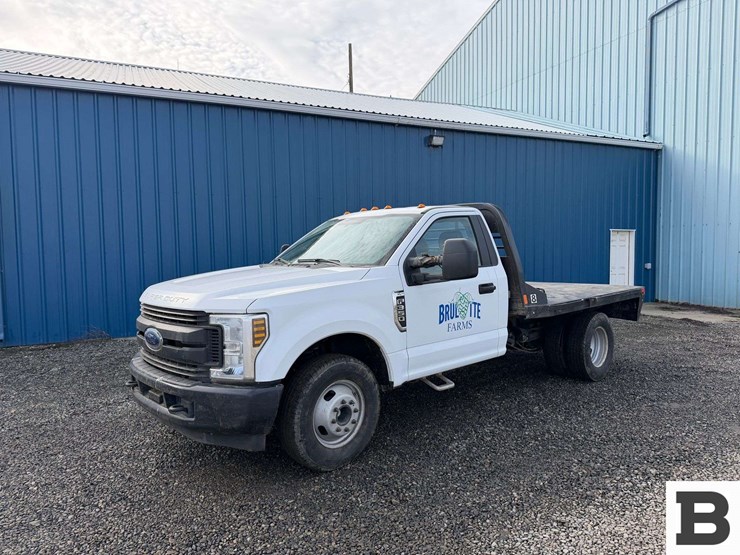 2019-ford-f350-image-3