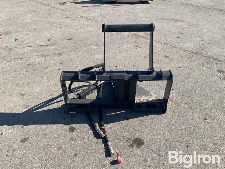 2024-massey-ferguson-730-image-6