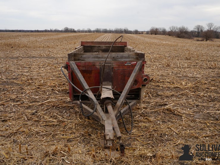 machine-shop-inc-180-manure-spreader-image-2