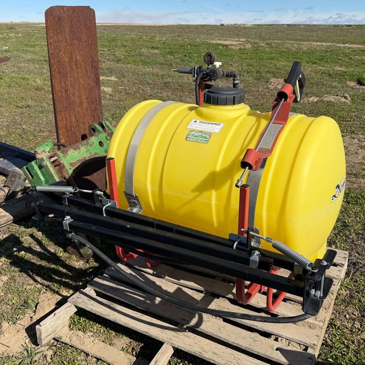 Demco RM55 Sprayer - Mesa, WA