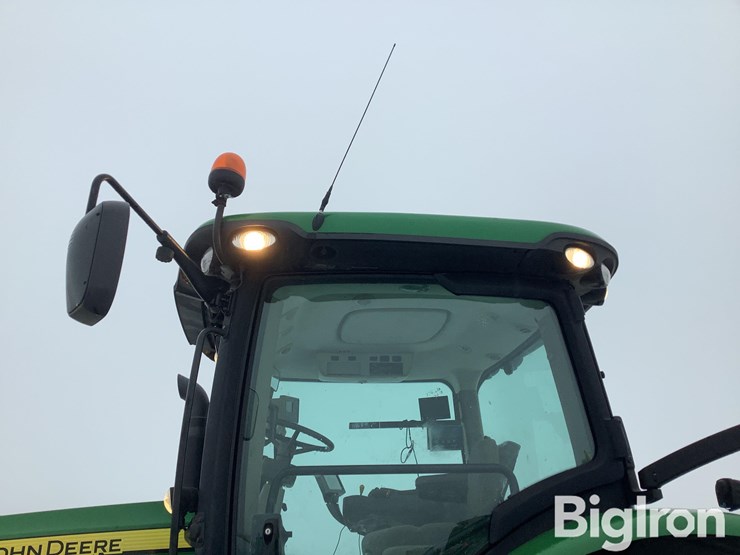 2012-john-deere-8235r-image-15
