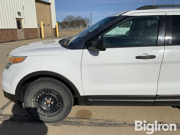 2013-ford-explorer-image-10