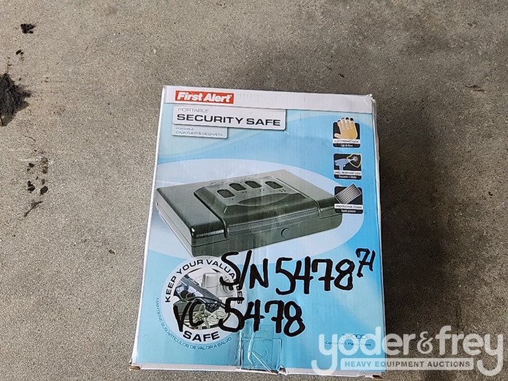 unused-first-alert-5200df,-digital-biometric-quick-access-hand-gun-safe-image-5