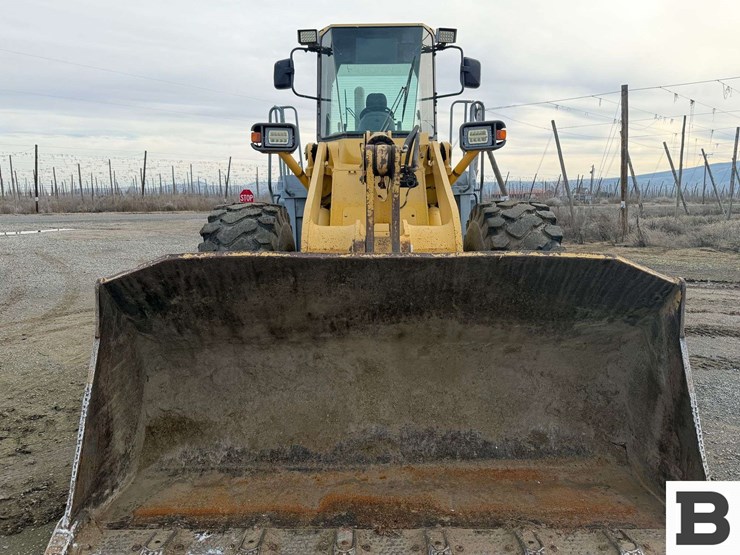 2001-komatsu-wa380-3-image-10