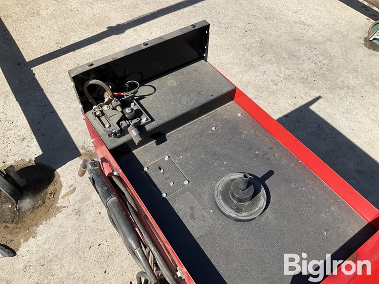 century-wire-feed-welder-image-19