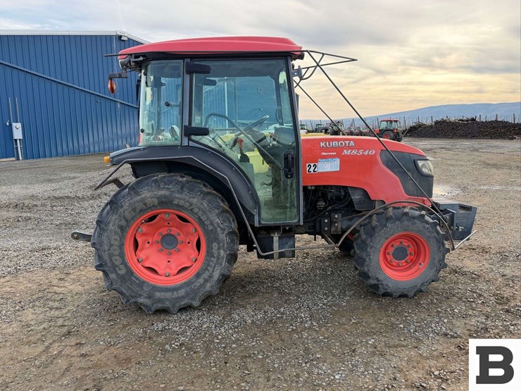 2014-kubota-m8540hd-image-7