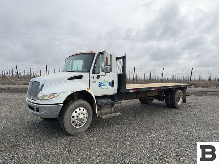 2007-international-durastar-4400-image-1