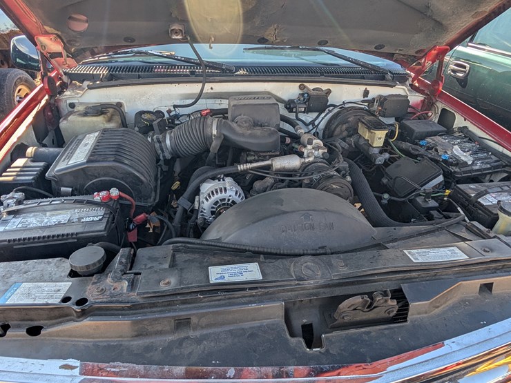 2000-chevrolet-2500-image-18