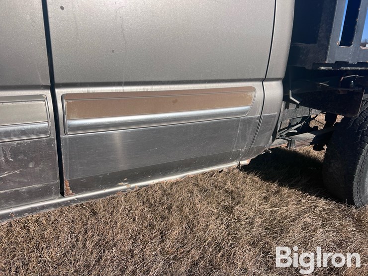 2003-chevrolet-silverado-2500-image-9