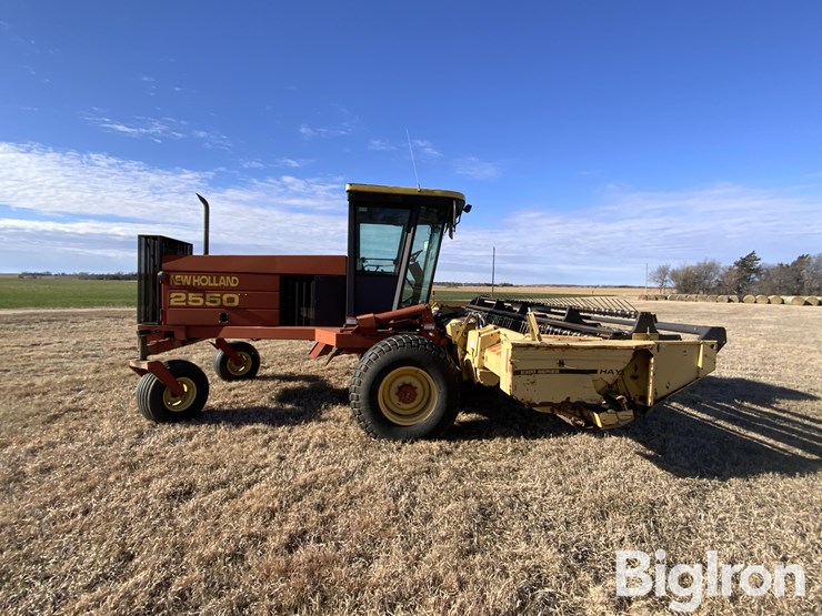 1997-new-holland-2550-image-4