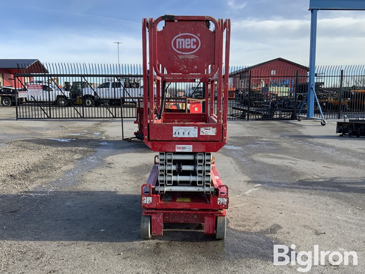 2018-massey-ferguson-730-image-2