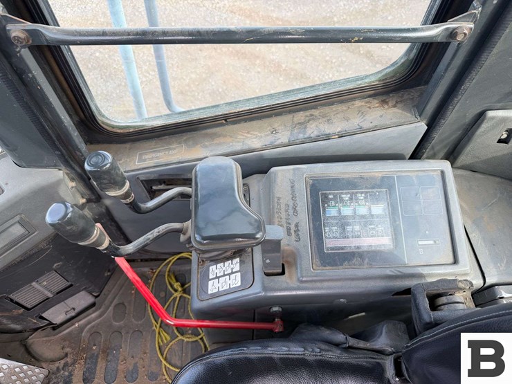 2001-komatsu-wa380-3-image-89