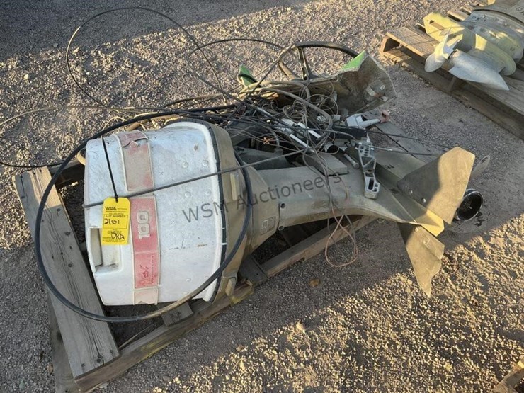 johnson-100-outboard-boat-engine-and-assorted-image-2