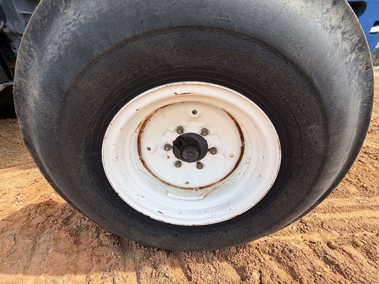 1998-new-holland-ts100-image-19