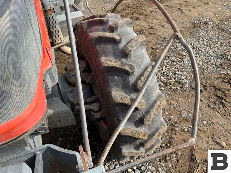 2014-kubota-m8540hd-image-11