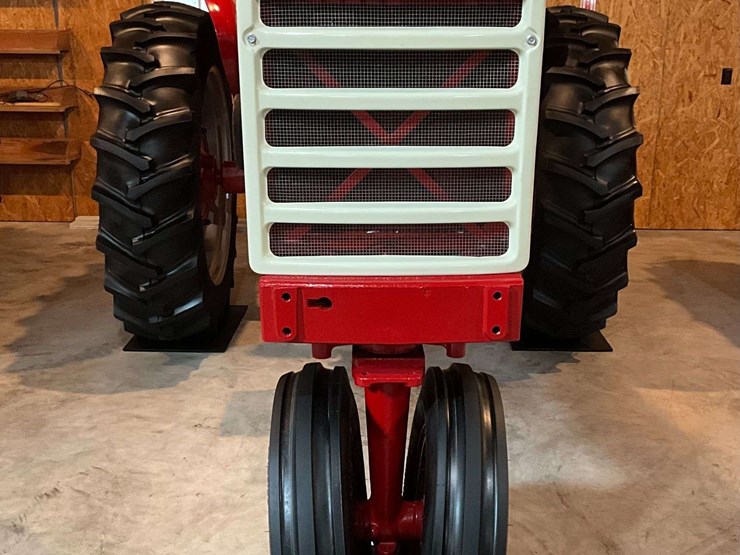 1961-farmall-560-image-2