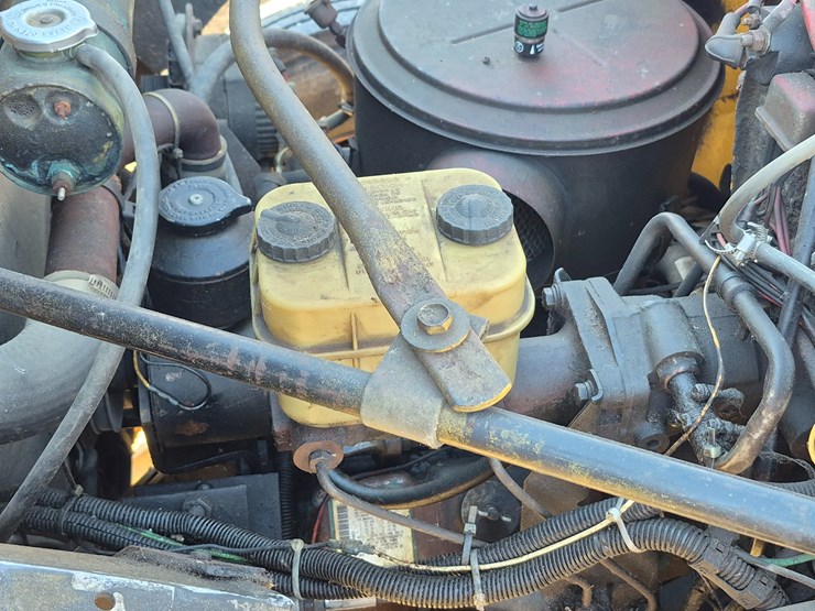 1985-gmc-7000-image-6