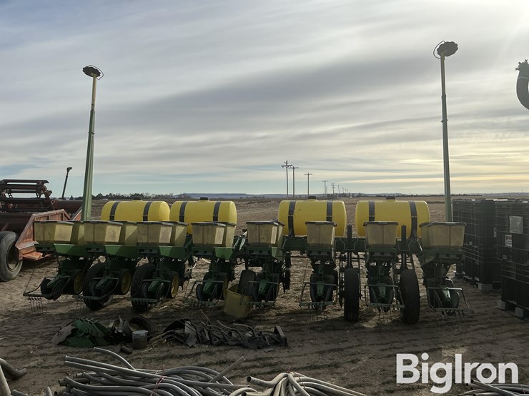 john-deere-7000-image-6