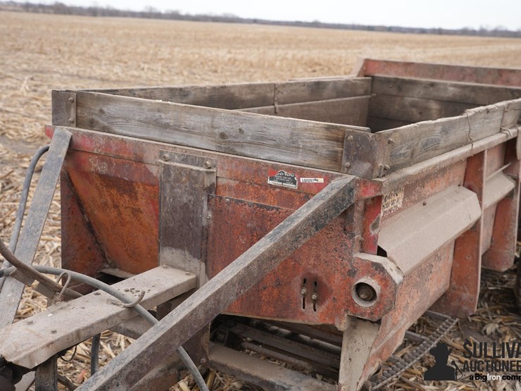 machine-shop-inc-180-manure-spreader-image-12